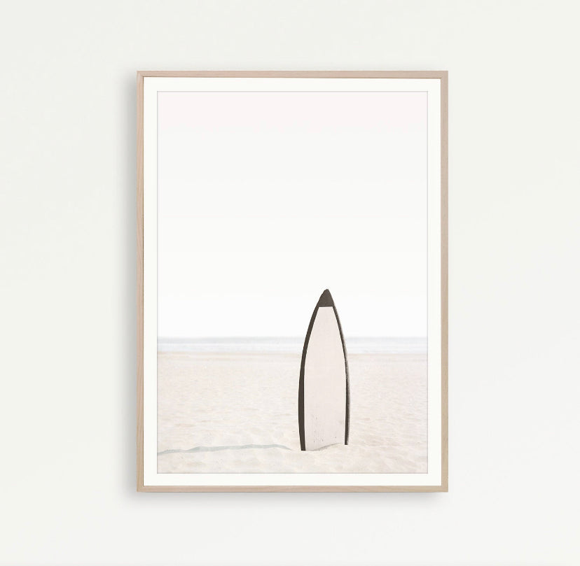 Cuadro de playa y surf neutros
