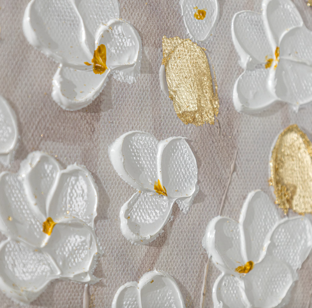 Cuadro Pintado a Mano Texturizado , Flores blancas con dorados Oleo.
